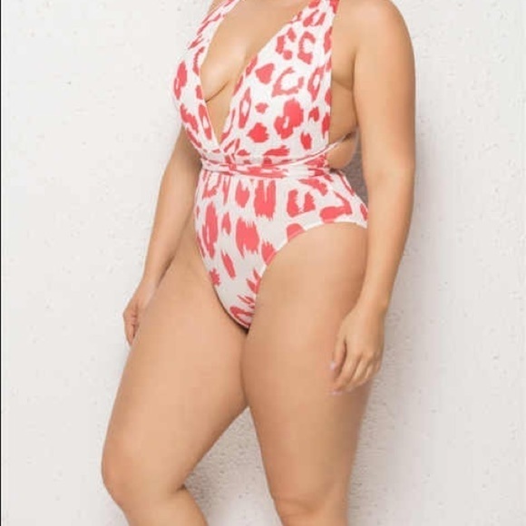 ⭐️safari Print Swimsuit⭐️ - Picture 5 of 8